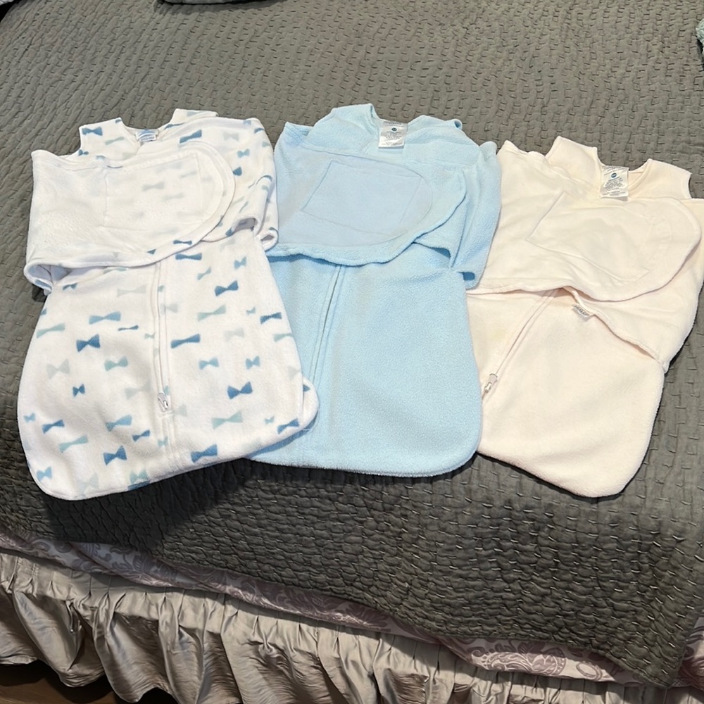 Sell in bundle. 3 pieces.